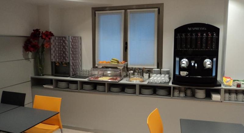 سان سيباستيان Hotel & Suites Arrizul Gros المظهر الخارجي الصورة