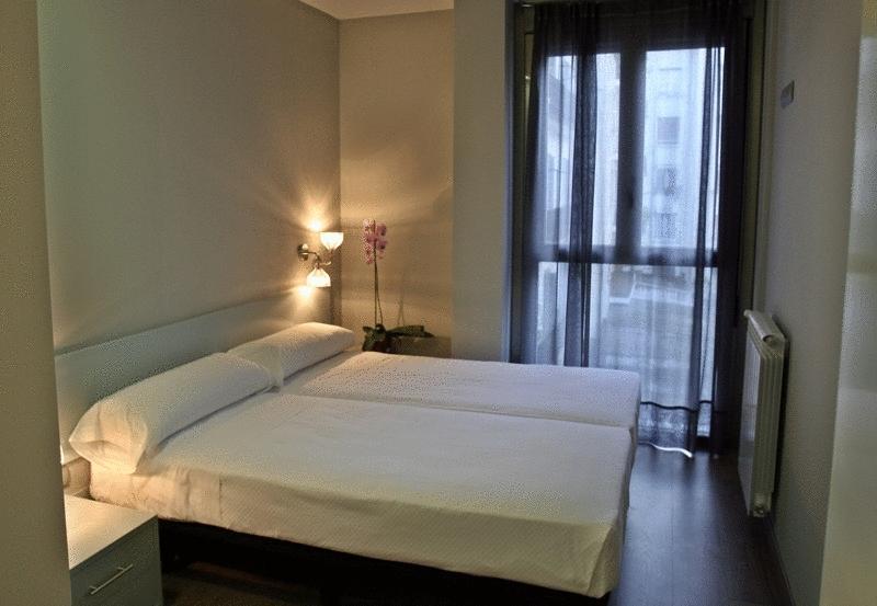 سان سيباستيان Hotel & Suites Arrizul Gros المظهر الخارجي الصورة