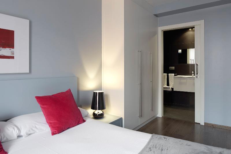 سان سيباستيان Hotel & Suites Arrizul Gros المظهر الخارجي الصورة