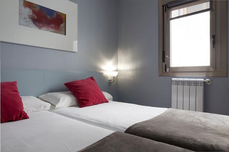 سان سيباستيان Hotel & Suites Arrizul Gros المظهر الخارجي الصورة